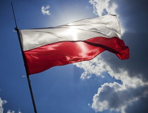 Poland’s Industrial Production Falls 1.5% in August as Producer Prices Decline 5.1%